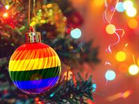 200714-teeman-gay-christmas-tease_x5arpv