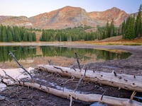 USA, Rocky Mountains, Colorado, Gunnison National Forest, Crested Butte, Lake Irwin,. (Photo by: Dukas/Universal Images Group via Getty Images)