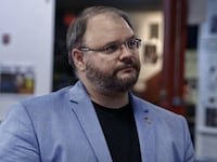 WHOISAMERICA_102_Spencer_2_payxha