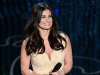articles/2014/03/05/john-travolta-and-the-birth-of-the-adele-dazeem-phenomenon/20140305-idina-menzel-tease_enbdtm