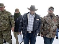 articles/2016/01/04/oregon-town-has-some-sympathy-for-militiamen/160104-bird-oregon-tease_g5xrr9