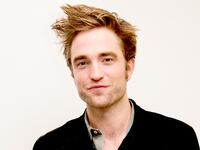 171103-Stern-Robert-Pattinson-hero_tkqug9
