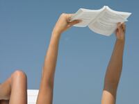 220527-summer-beach-reads-hero_b8gzvx