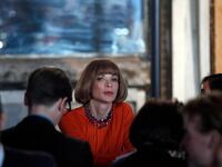 articles/2013/01/20/anna-wintour-out-of-the-running-for-ambassadorship-report/130120-Sidell-Anna-Wintour_oqkea6