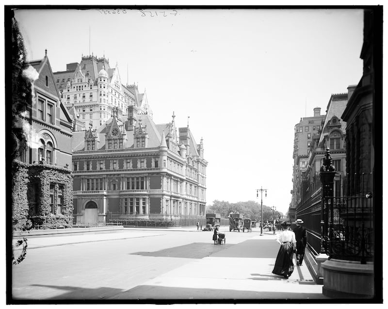 180617-mcnearney-cornelius-vanderbilt-ii-mansion-embed-3_bnhtex
