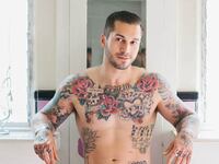 articles/2014/03/15/from-g-i-to-eye-candy-war-vet-alex-minsky-s-model-turn/140314-hod-minsky-tease_dt0qqy