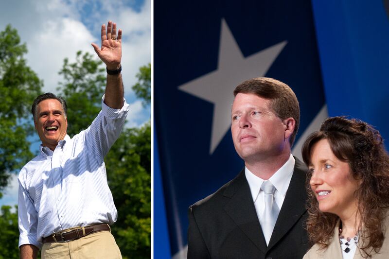 articles/2012/04/11/duggar-family-says-they-ll-support-mitt-romney-in-november/duggars-support-mitt-november-embed_bl0jee