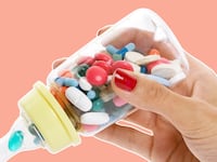 articles/2015/05/15/are-childhood-antibiotics-making-america-fat/150514-saunders-antibiotics-tease_wswlro