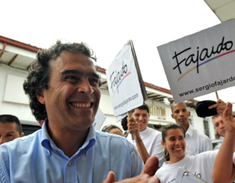 articles/2010/10/19/sergio-fajardo-interview-the-man-who-tamed-colombias-cocaine-capital/diaz-duran-fajardo_135072_fzodvm