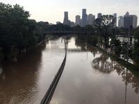 170830-houston-flooding-tease_eac1a7