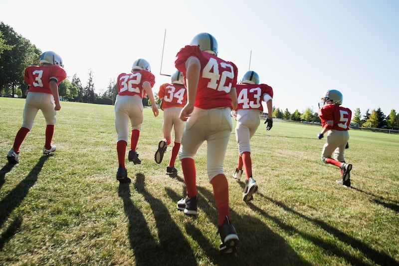 articles/2014/05/21/why-i-ll-never-let-my-kids-play-football/140520-saunders-football-tease_vosf0r