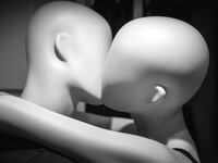 20713-Bradley-Hollywood-Mannequins-tease_tfyamd