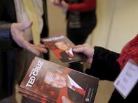 articles/2016/02/15/the-secret-army-stumping-for-ted-cruz/160214-woodruff-cruz-tease_w1vu5n