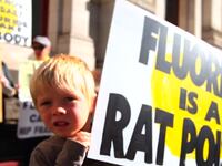 articles/2014/07/27/anti-fluoriders-are-o-g-anti-vaxxers/140725-Schulson-antivax-tease_jj5aqg