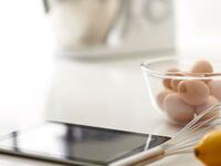 articles/2012/12/22/qooq-a-tablet-for-the-messy-cook/tablet-for-cooking-baker_ozojxr