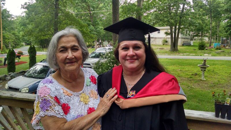 Amelia with dyed hair.