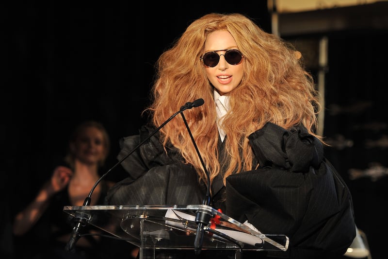 articles/2013/09/12/lady-gaga-disses-flip-flops-is-kanye-west-s-clothing-line-looking-for-a-cfo/130912-fashion-weel-gaga-tease_fs3seu
