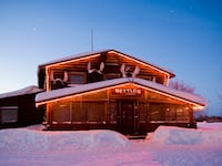 articles/2014/04/01/visiting-the-arctic-circle-before-it-s-irreversibly-changed/140401-sterling-bettles_a1xij8