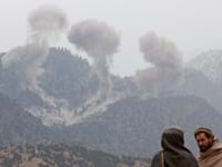 articles/2013/12/15/how-bin-laden-escaped-in-2001-the-lessons-of-tora-bora/131213-binladen-escape-tease_bjtuck
