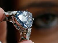 articles/2015/10/11/can-diamonds-detect-cancer/151010-haglage-diamonds-tease_lvvhxc