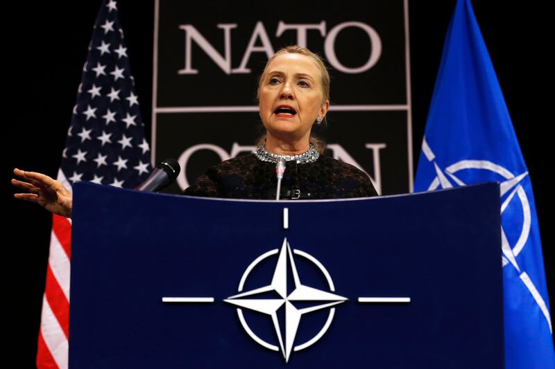 galleries/2012/12/06/bashar-al-assad-lakhdar-brahimi-more-who-s-who-in-syria-crisis-photos/syria-whos-who-clinton_tmjrqz