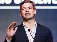 190708-Lewis-Swalwell-tease_ytogie