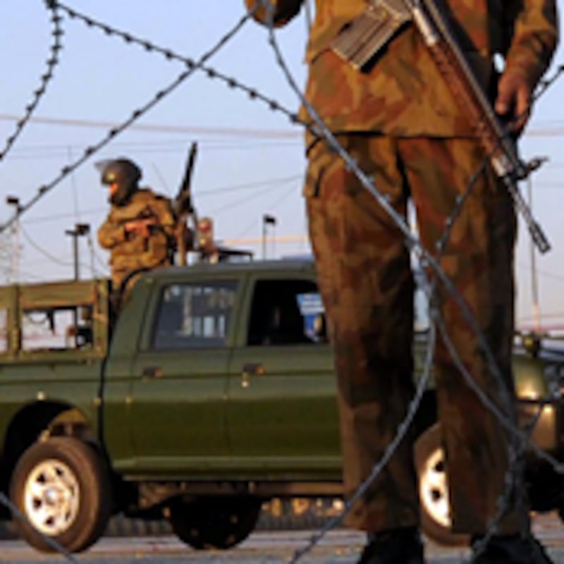 articles/2010/01/07/did-pakistani-spies-help-cia-bomber/ponser-cia-bomber-pakistan_73687_j81ett