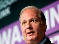 articles/2016/10/09/a-newt-ally-and-republican-revolutionary-considers-hillary/161004-clift-Vin-Weber-tease_qcf5j3