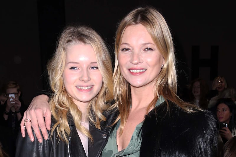 articles/2014/05/19/kate-moss-advises-younger-sister-to-drop-out-of-school-rachel-roy-wins-in-preliminary-hearing-with-parent-company/140519-kate-lottie-cheat_sxldft