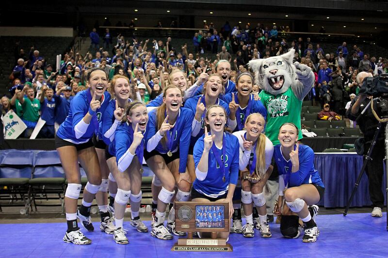 galleries/2014/08/27/25-best-high-schools-in-the-midwest/17_Eagan_High_oehpf6