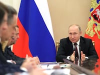 DavisMuellerMoscow0325_py5qt0