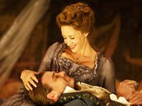 articles/2016/10/30/les-liaisons-on-broadway-tedious-not-dangerous/161030-Teeman-LES-LIAISONS-DANGEREUSES-tease_o9c6oa