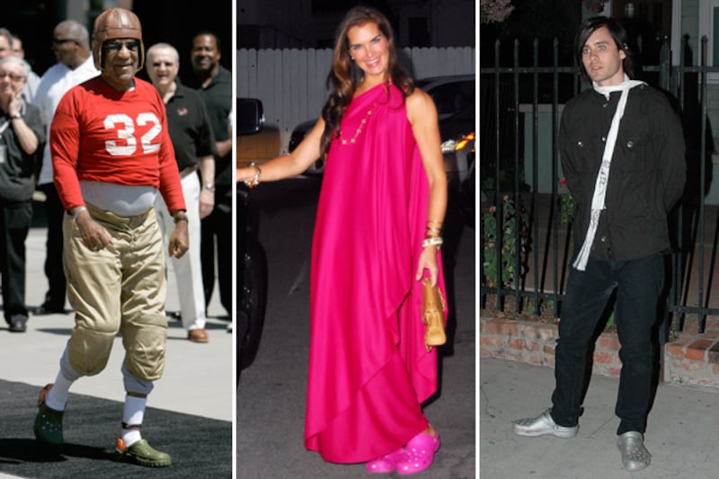 galleries/2012/07/31/steven-tyler-brooke-shields-more-celebrities-who-still-wear-crocs-photos/celebrities-wearing-crocs-teaser_bd5izr