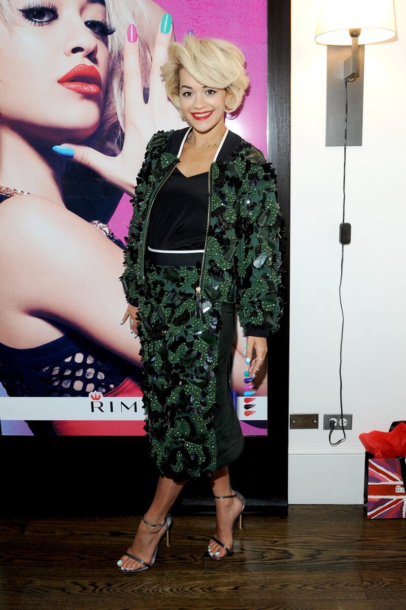 galleries/2014/05/05/the-rita-ora-fashion-lookbook/140501-rita-ora-gal14_gedcqc