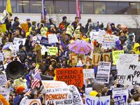 articles/2014/04/23/democrats-you-better-get-angry-or-you-ll-lose-congress/140422-obeidallah-mad-tease_cpmgi8