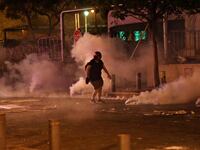 2020-08-06T223217Z_735211964_RC2L8I9ASB8H_RTRMADP_3_LEBANON-SECURITY-BLAST-PROTESTS_eimagm