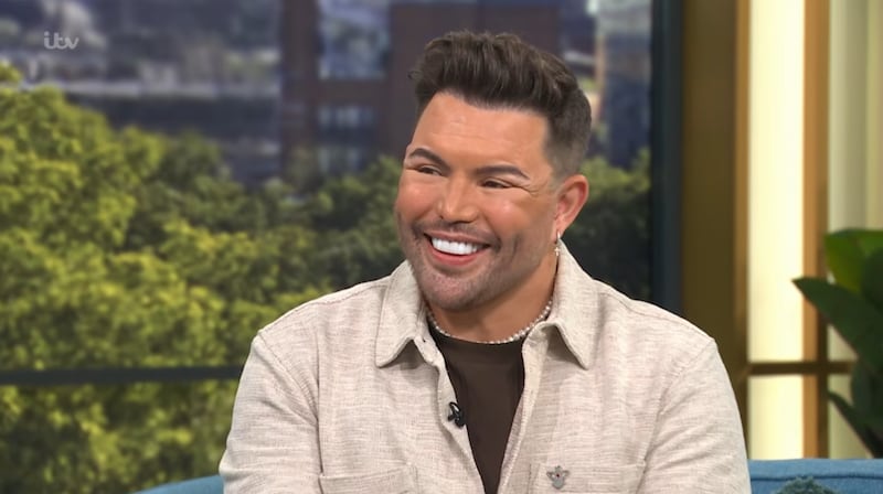 Bobby Norris showed his latest plastic surgery results on "This Morning."
