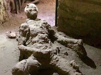 170707-Moss-Masturbating-pompeii-man-hero_jo3tg5