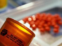 articles/2012/02/13/whitney-houston-s-death-xanax-and-alcohol-deadly-duo/xanax-alcohol-houston-schwartz_qtkajd