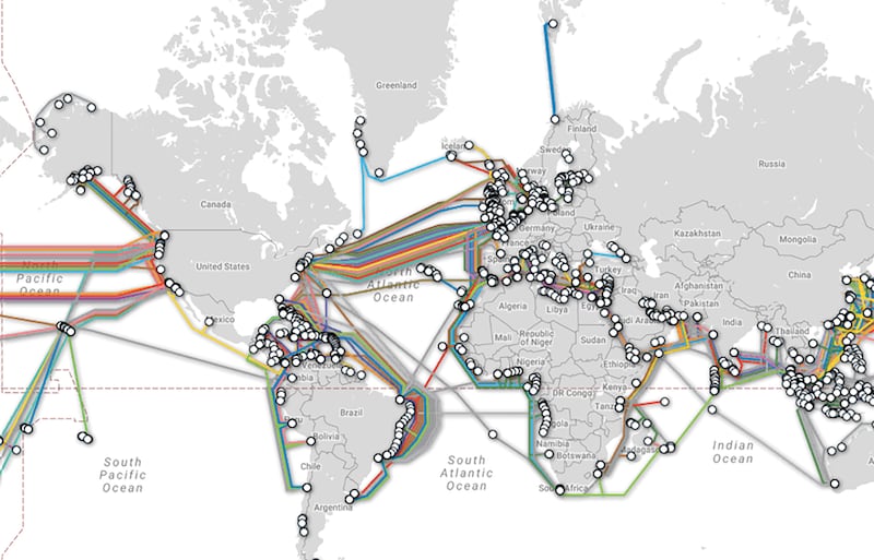 articles/2016/10/21/why-today-s-attacks-on-the-internet-are-just-the-start/20161021-beamont-internet-map-embed_fhikf8