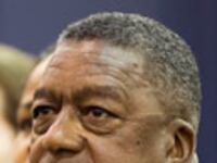 articles/2010/03/31/michael-jordan-bails-out-a-billionaire/lauria-bob-johnson_91532_lbasuq