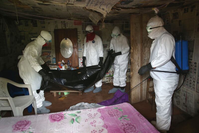 galleries/2014/08/21/violence-and-chaos-ensue-as-panic-spreads-in-liberia-photos/140821-ebola-liberia-8_hr33tr