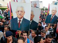 articles/2012/11/26/abbas-s-dangerous-u-n-move/abbas-un-bid-palestine-statehood-beinart-tease_ap9o1a