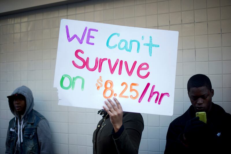 articles/2014/01/02/after-years-of-waiting-millions-of-workers-are-about-to-get-a-raise/131231-gross-wages_yts3zt