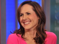 articles/2014/08/17/molly-shannon-on-life-after-beth-zombies-and-never-been-kissed/140815-leon-molly-shannon-tease_afsgya
