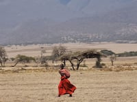 201204-dubbins-kenya-maasai-tease_opy5gy