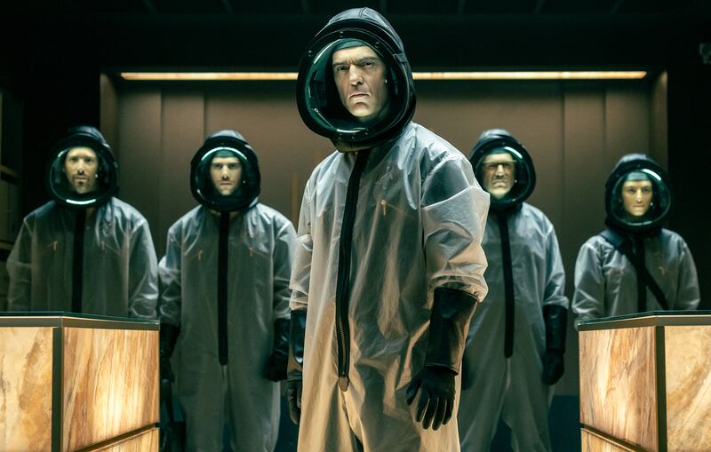 ULIO PEñA as ROI, PEDRO ALONSO as BERLíN, TRISTáN ULLOA as DAMIáN, BEGONA VARGAS as CAMERON