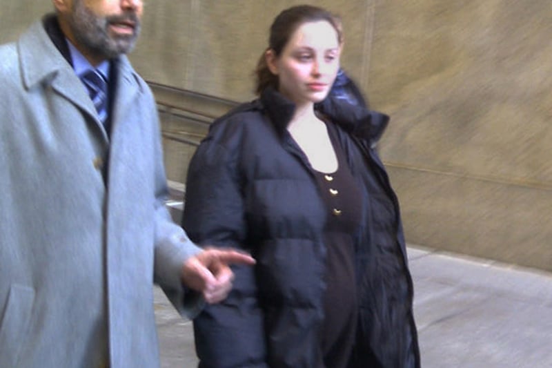 articles/2013/01/09/bomb-mom-morgan-gliedman-arraigned-in-manhattan-court/Morgan-Gliedman-tease_b3loxf
