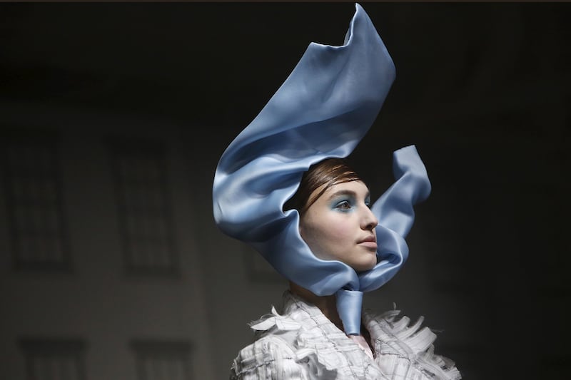 articles/2016/02/16/welcome-to-the-stiletto-cowboy-boot-jeremy-scott-zac-posen-tory-burch-thom-browne-and-rag-bone-at-nyfw/160216-teeman-crocker-nyfw-thom-browne-embed_hqlxbu