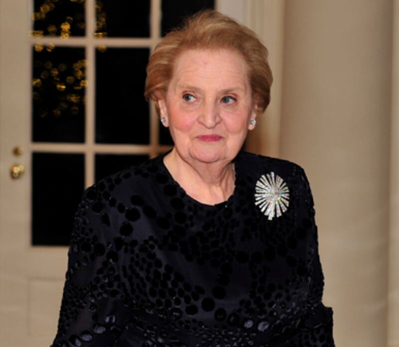articles/2012/04/26/madeleine-albright-wins-presidential-medal-of-freedom/madeleine-albright-ellison-topbox_ufzivr